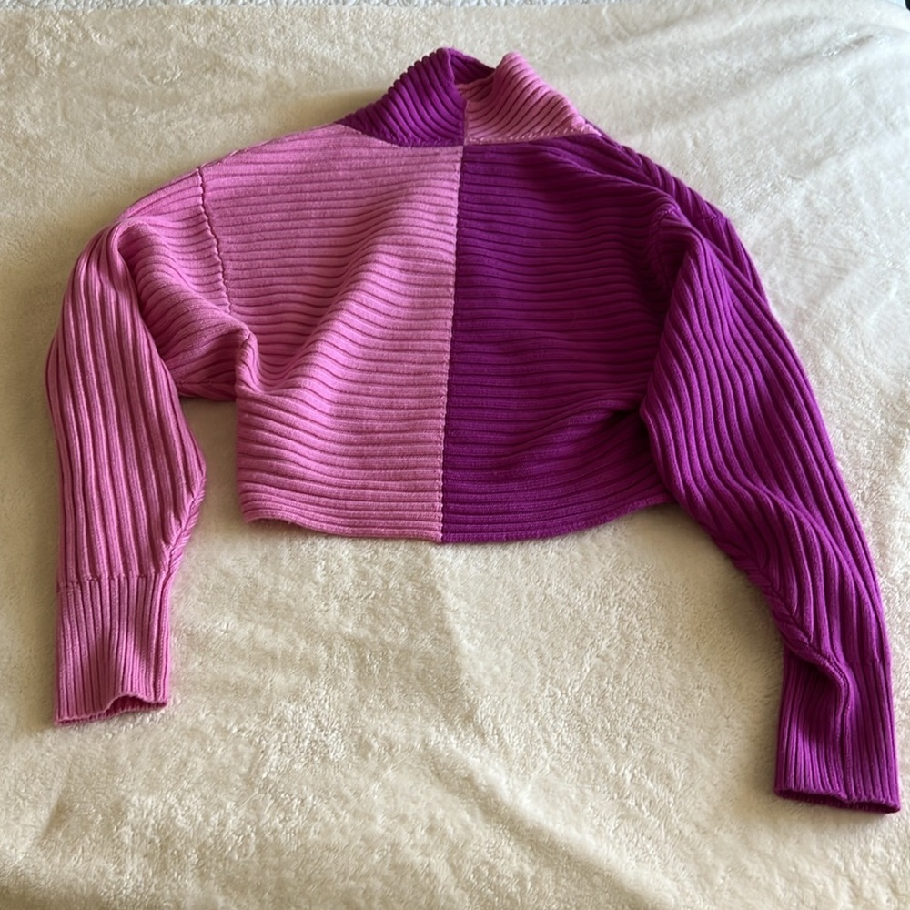 Amur Pink and Purple Cropped Sweater - Picture 6 of 10